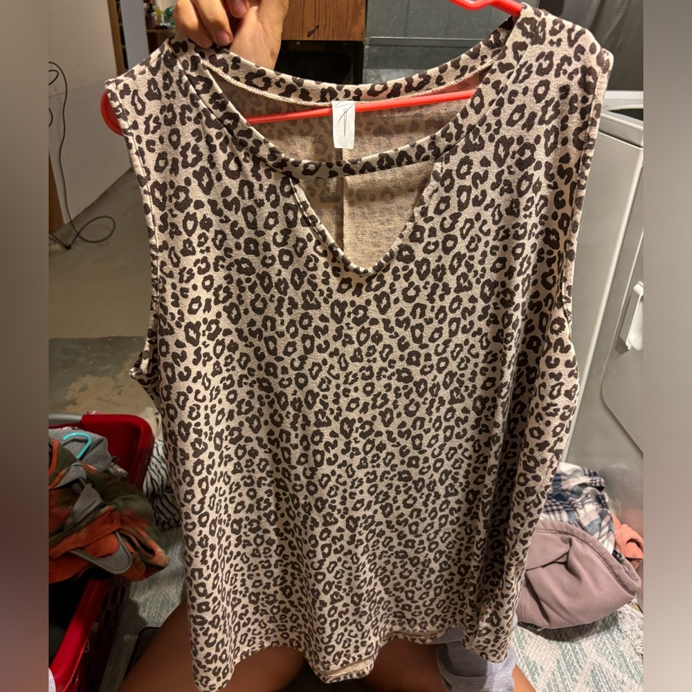 Leopard tank top